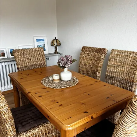 Apartment Mit Kahnstelle